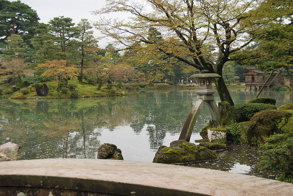 Linterna Kotojitoro del Kenroku-en de Kanazawa