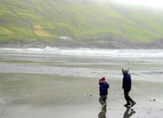 Fotos Islas Feroe. Tjørnuvík. Teo y Oriol