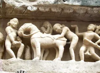 Fotos de los templos eroticos de Khajuraho, zoofilia