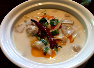 El delicioso placer de comer en Bangkok Fotos de Bangkok. Qué comer, Tom Kha Kai