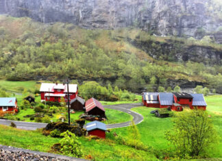 Tren de Flåm, una hora por el corazón de los fiordos noruegos Fotos de los Fiordos Noruegos, paisajes tren de Flam