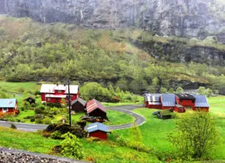 Tren de Flåm, una hora por el corazón de los fiordos noruegos Fotos de los Fiordos Noruegos, paisajes tren de Flam