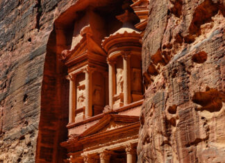 Fotos de Petra en Jordania, fachada de el Tesoro