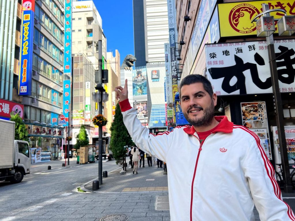 El famoso Godzilla de Shinjuku