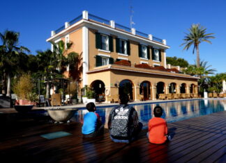 Hotel Les Rotes de Dénia, una propuesta espectacular para familias de Logis d’Exception Fotos del Hotel Les Rotes de Dénia, Vero, Teo y Oriol piscina