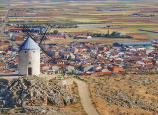 Ruta en coche por Castilla-La Mancha para visitar tres lugares imprescindibles del Quijote Fotos de Castilla La Mancha, los molinos de Consuegra