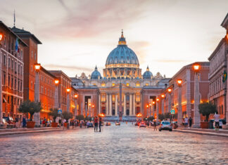 Fotos de Roma, Basilica de San Pedro en el Vaticano al atardecer