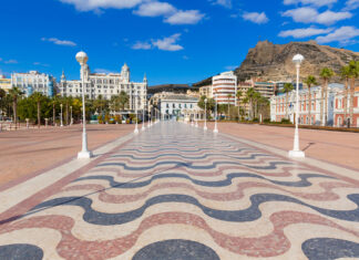 5 experiencias gastronómicas que tienes que vivir en Alicante Fotos de Alicante, Explanada y Castillo de Santa Bárbara