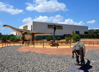 Visita a Dinópolis Teruel con niños, un divertido parque jurásico para visitar en familia Visita a Dinopolis Teruel en 2021