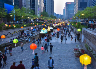 Fotos de Seul en Corea del Sur, arroyo Cheonggyecheon de noche
