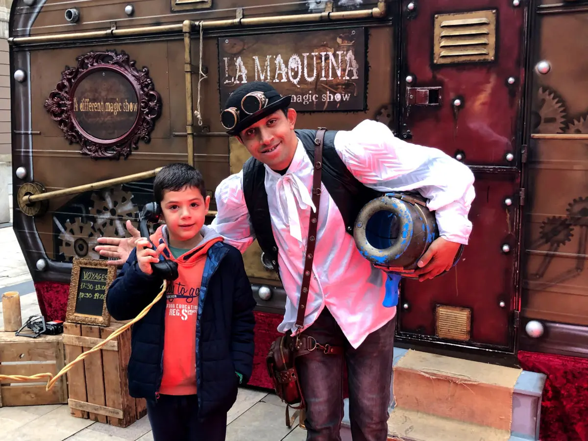 Feria de Teatro FETEN para niños de Gijon, Oriol