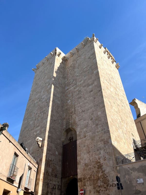 La torre del Elefante en Cagliari