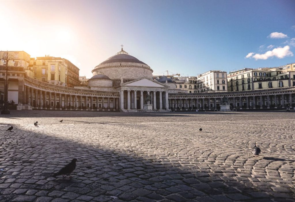 Piazza del Plebiscito de Napoles