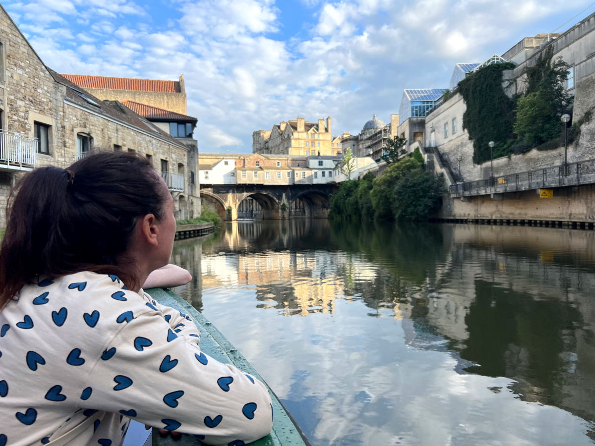 Contemplando Bath desde el rio Avon