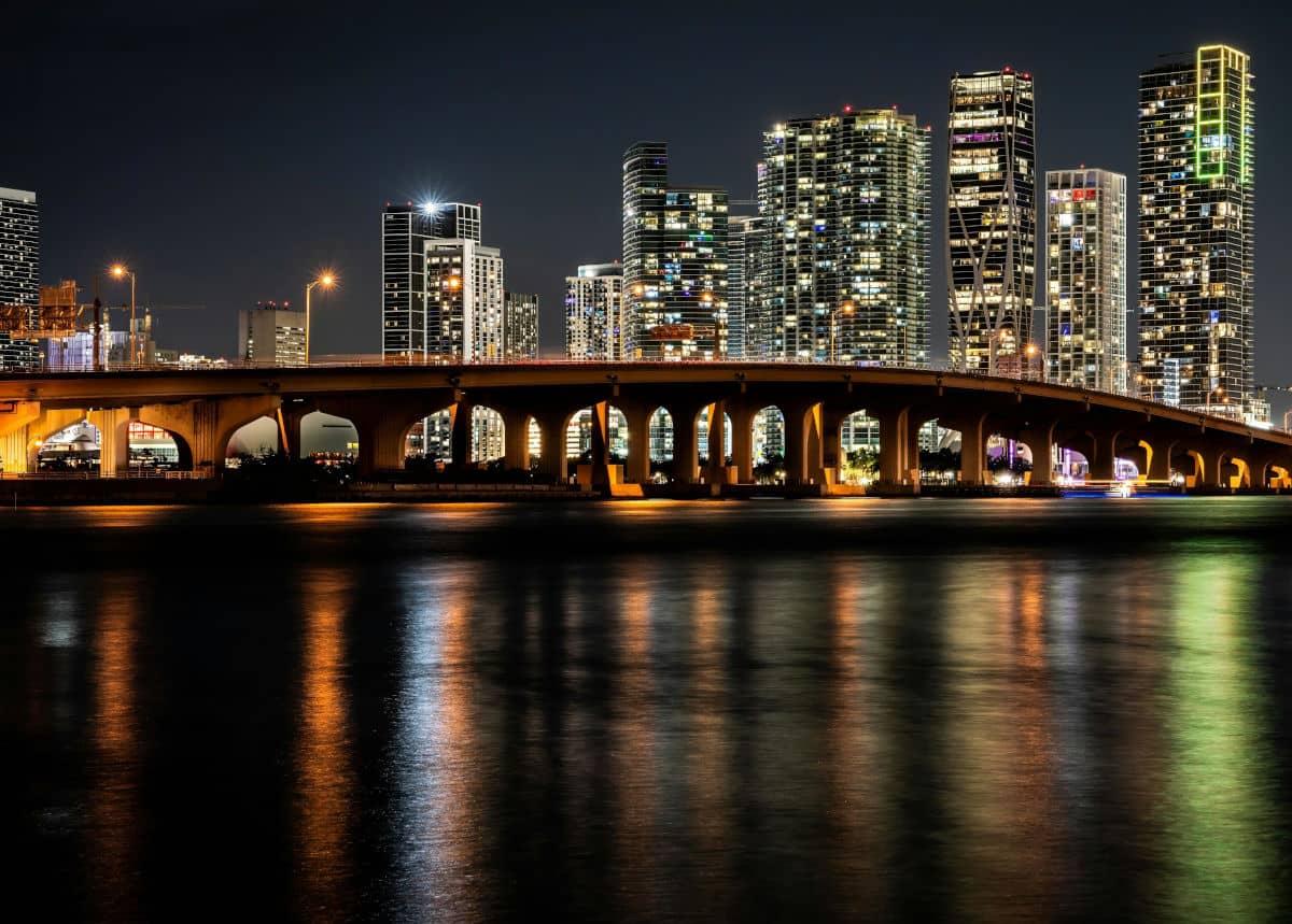 El Downtown de Miami de noche
