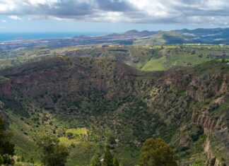 Rutas de senderismo volcanico en Las Palmas de Gran Canaria