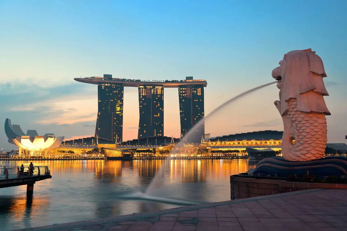 La mejor eSIM para viajar a Singapur: Holafly
