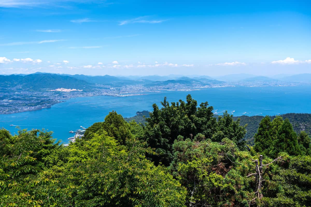 Vistas desde la cima del Monte Misen en Miyajima