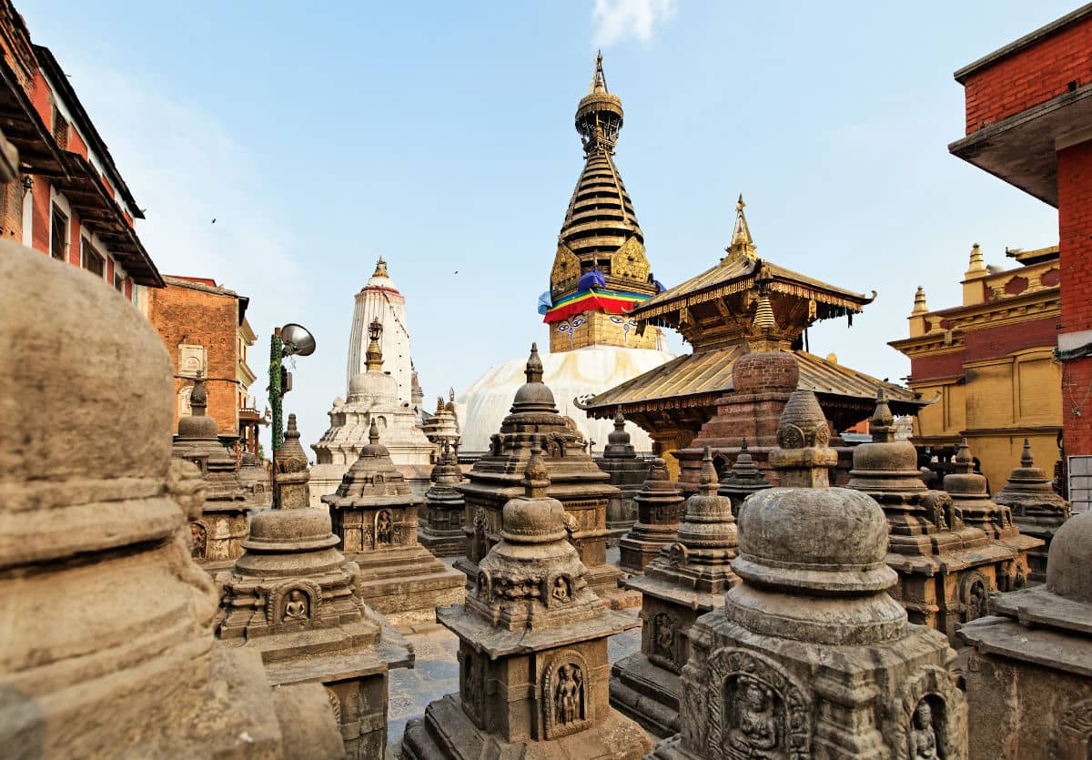 Al fondo la estupa de Swayambhunath