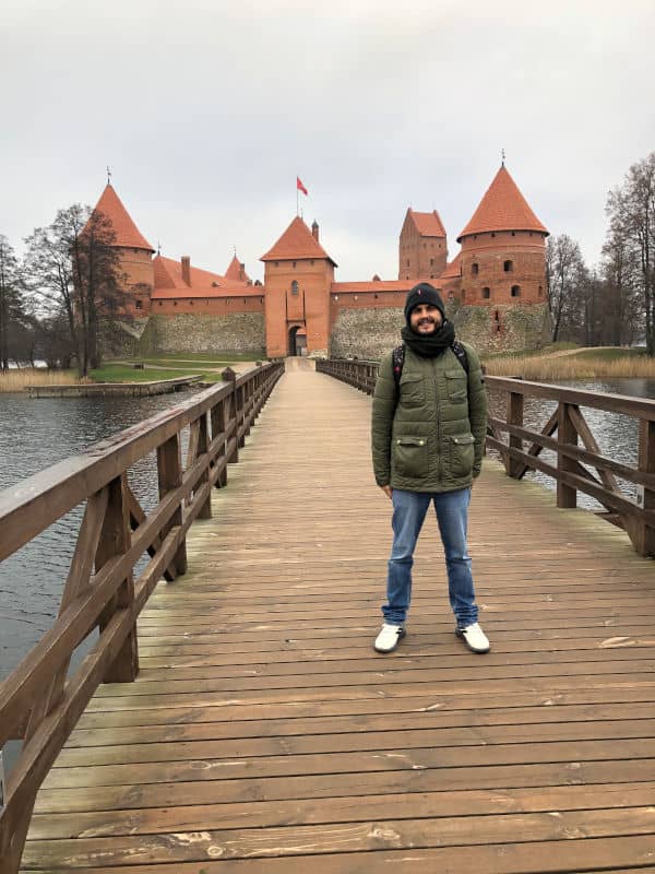 Ante el Castillo de Trakai