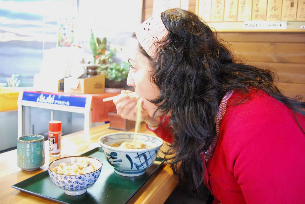 Comiendo ramen en Shirakawa-go