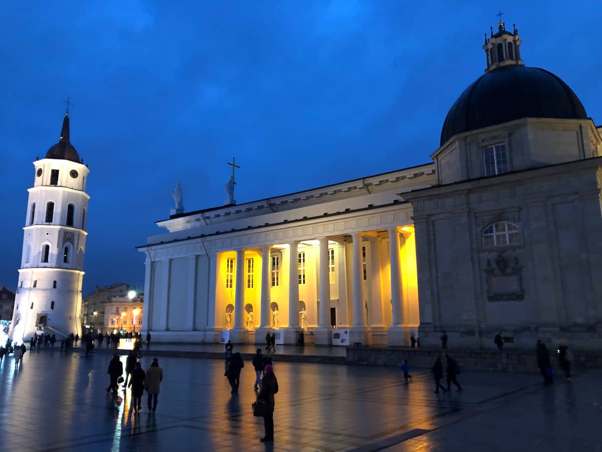 La Plaza de la Catedral de Vilna