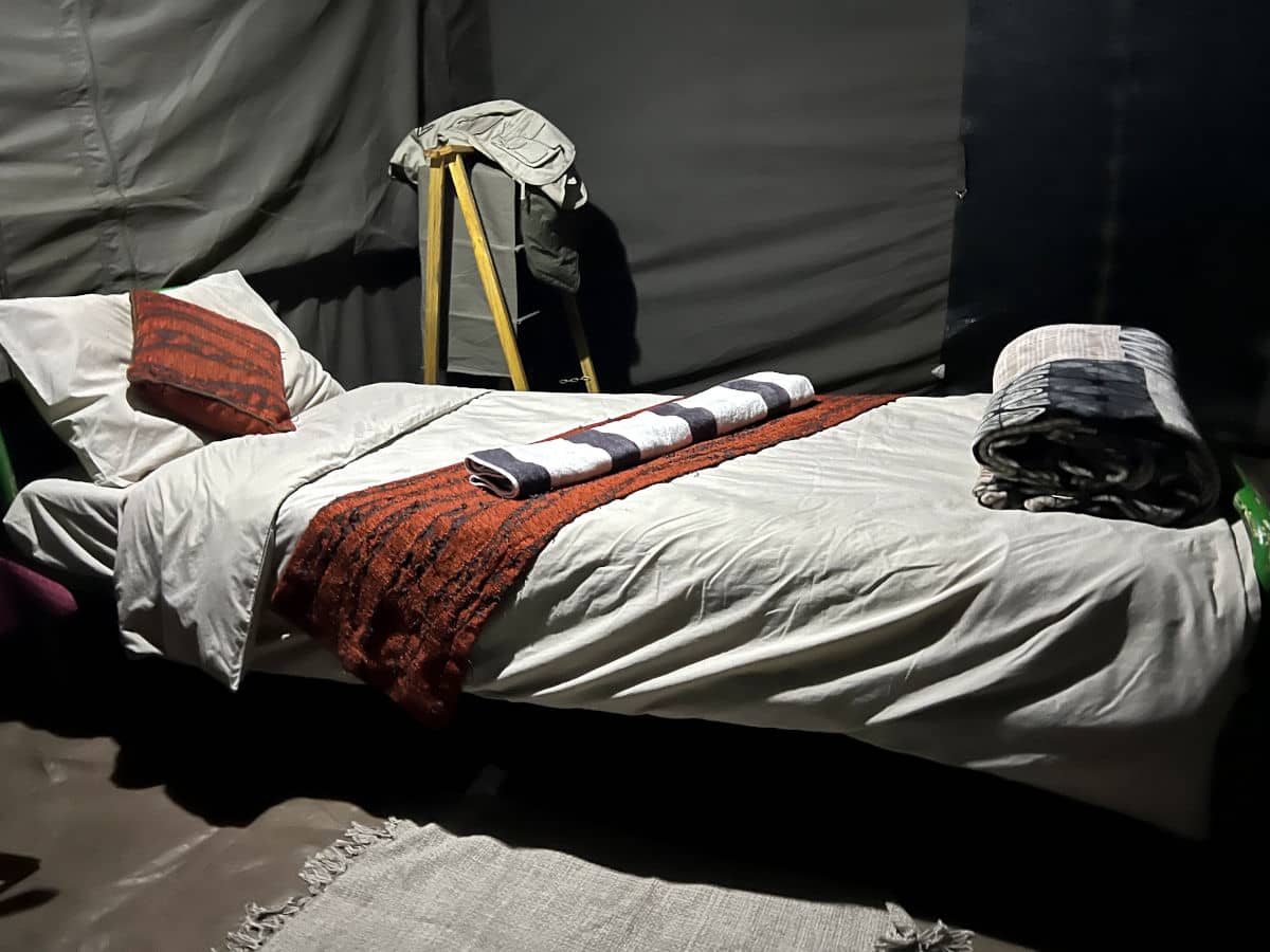 Mi cama en el campamento móvil de Mopane