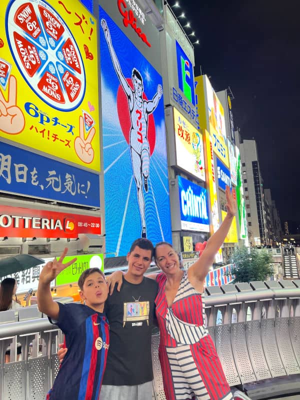 En el cartel de Glico en Osaka