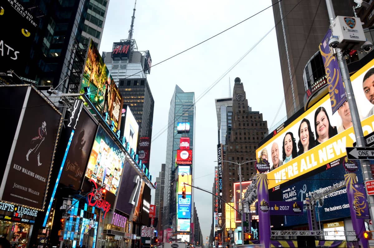 Times Square cabe en cualquier itinerario por NY