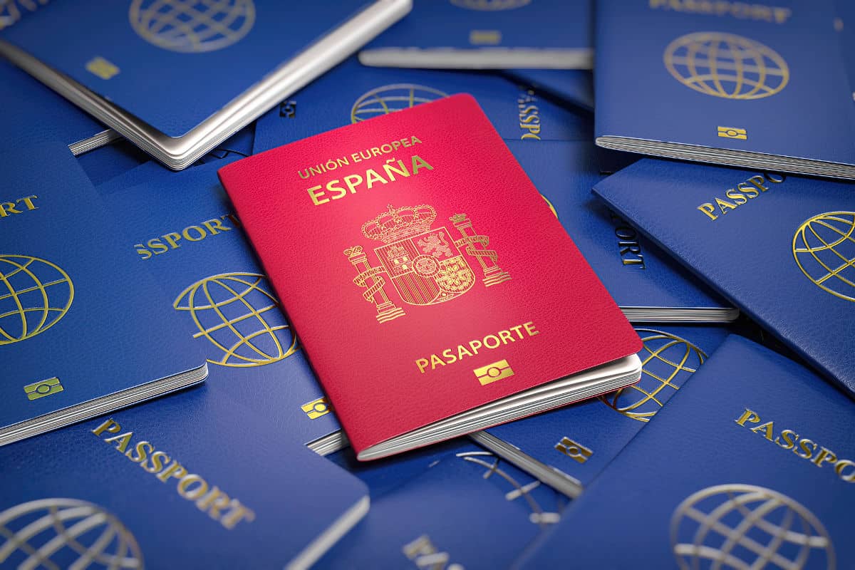 Ten el pasaporte a mano antes de solicitar la UK ETA
