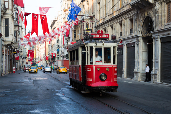 Fotos de Estambul en Turquia, tranvia en Istiklal street