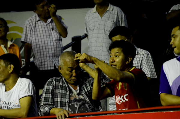 Fotos de Muai Thai en Bangkok, publico emocionado