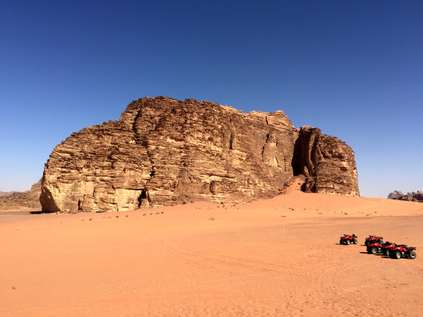 Fotos de Wadi Rum, Jordania - quads en el desierto