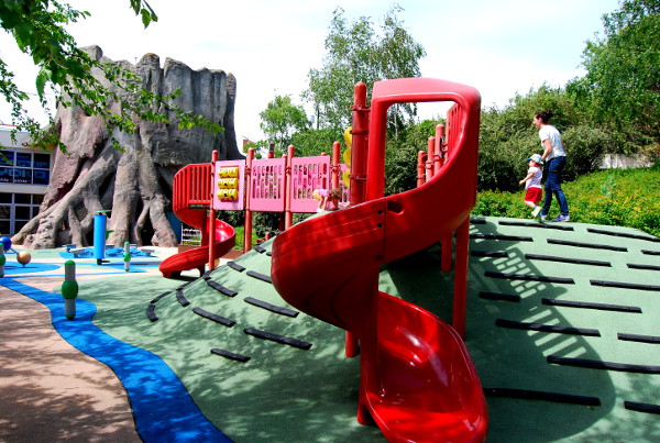 Fotos de Futuroscope en Francia, toboganes