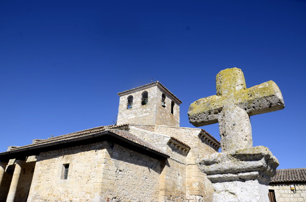 Fotos de Wamba en Valladolid, iglesia de Santa Maria, cruz