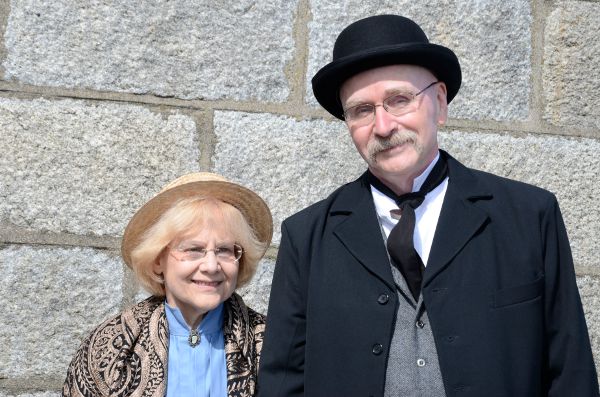 Pareja de irlandeses en la  torre Martello de Sandycove